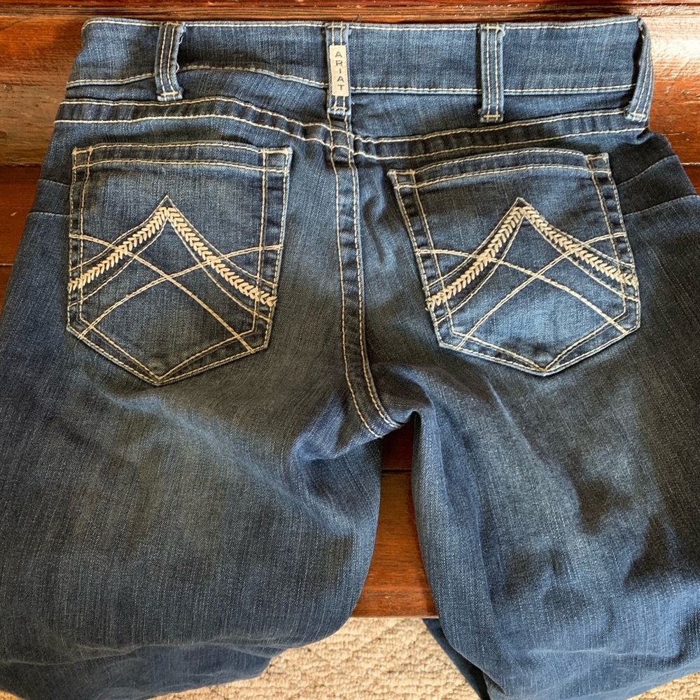 Ariat R.E.A.L. Mid Rise Icon Straight Leg Jean